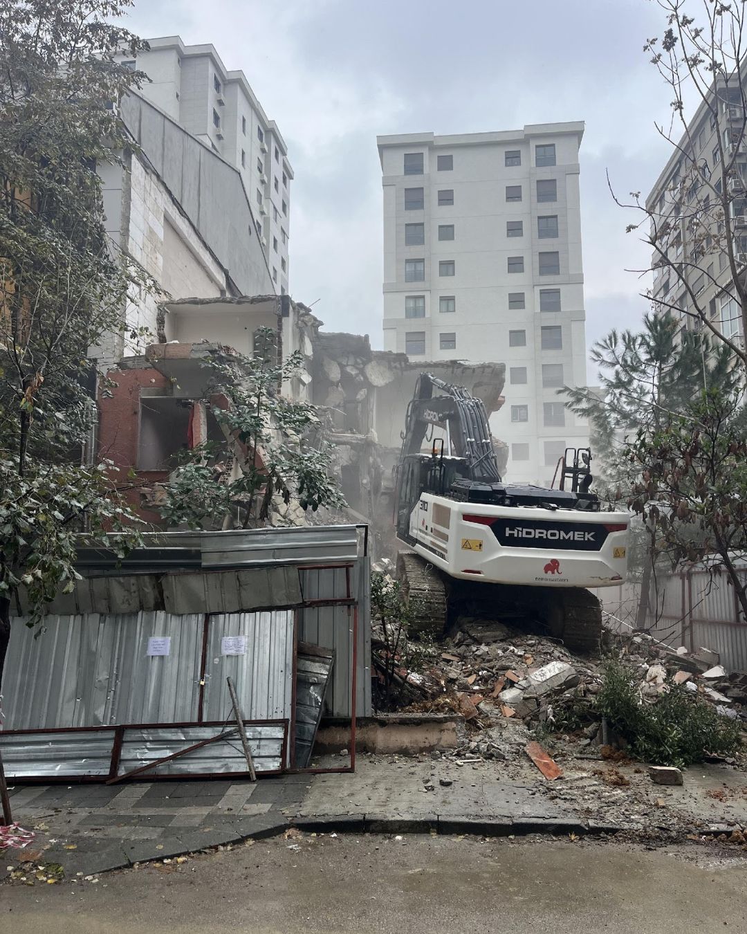 Caddebostan Şenyuva Apartmanı